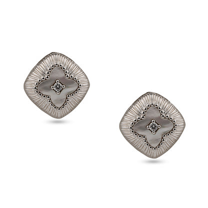 FLORA MOTHER OF PEARL NECKLACE