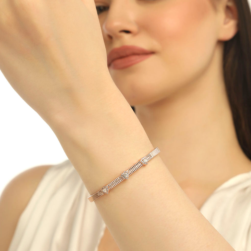 HEART STUDDS BRACELET