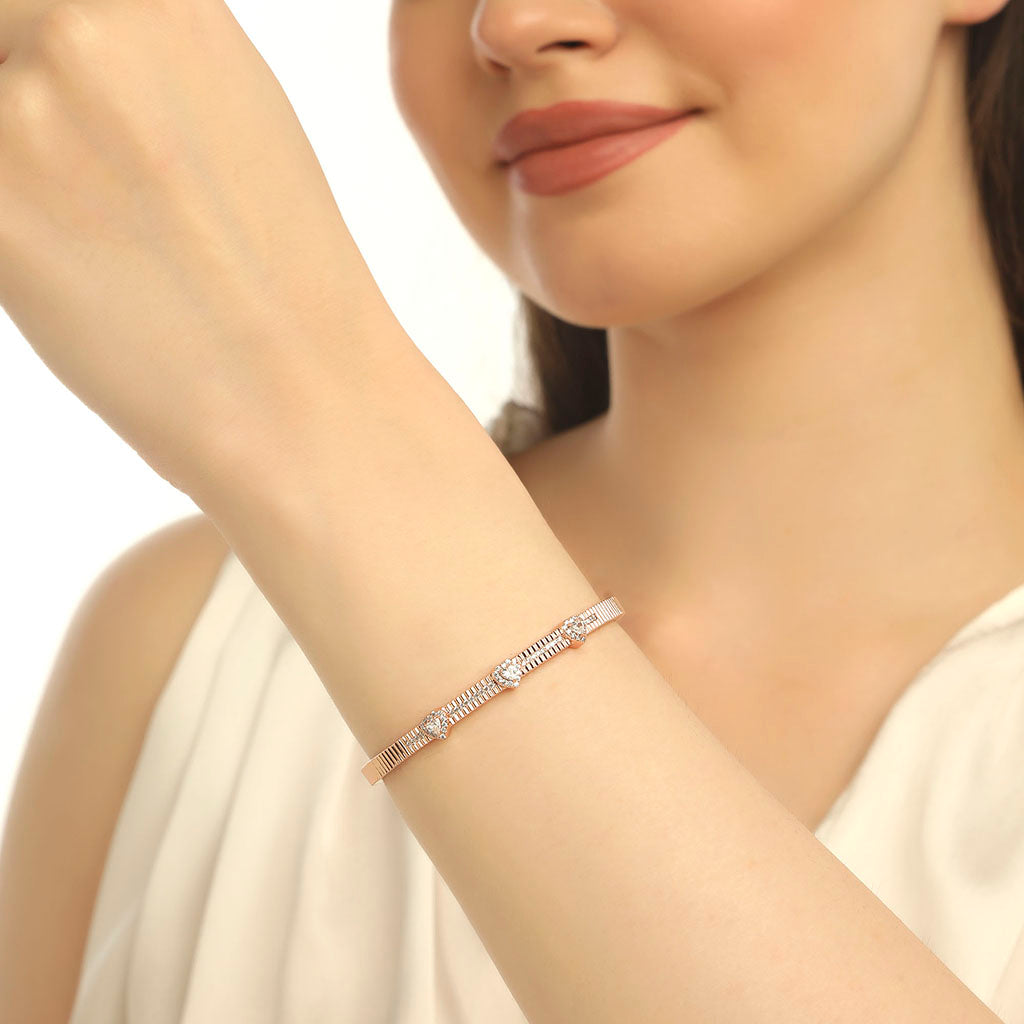 HEART STUDDS BRACELET